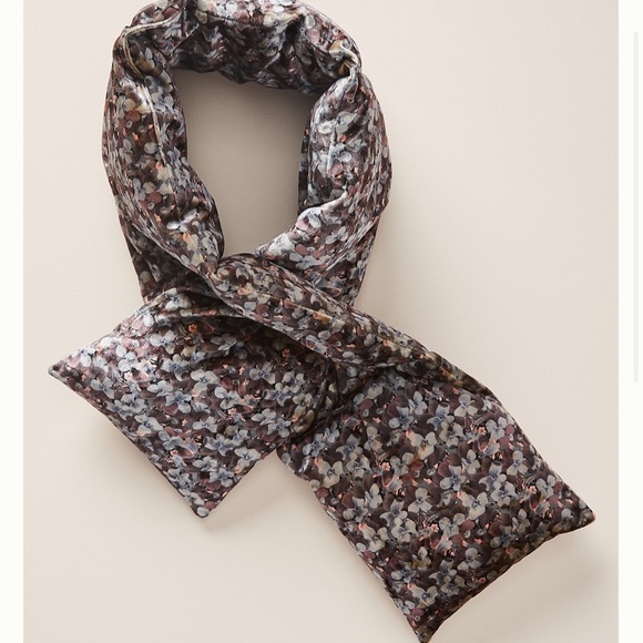 Anthropologie Accessories - Anthropologie Garnet Velvet Puffer Scarf